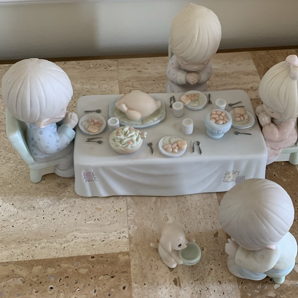 Precious Moments Thanksgiving We Gather together to ask the Lords Blessing - Picture 2 of 10